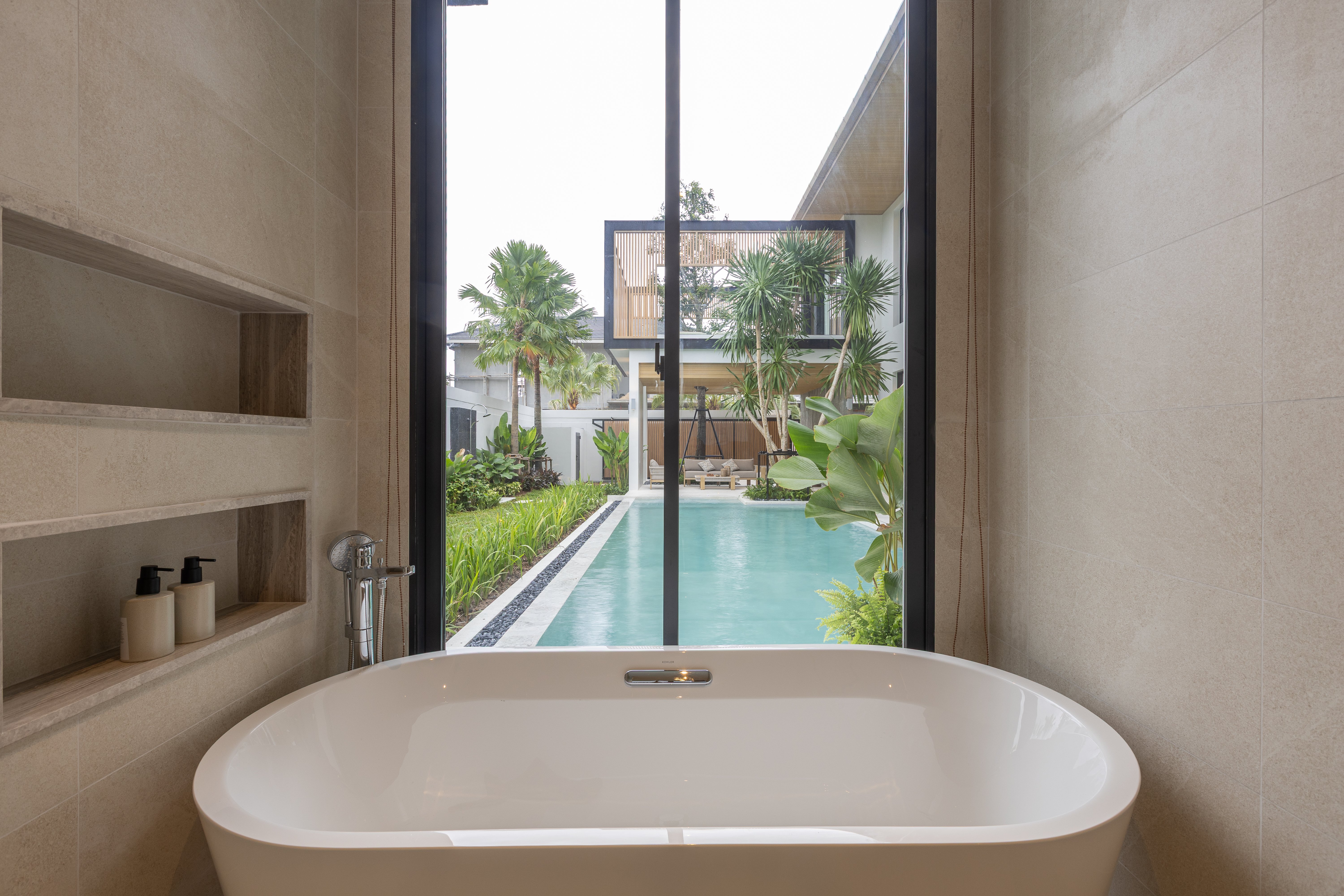 Mouana Grande Chalong Bay 18